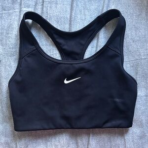 black nike sports bra